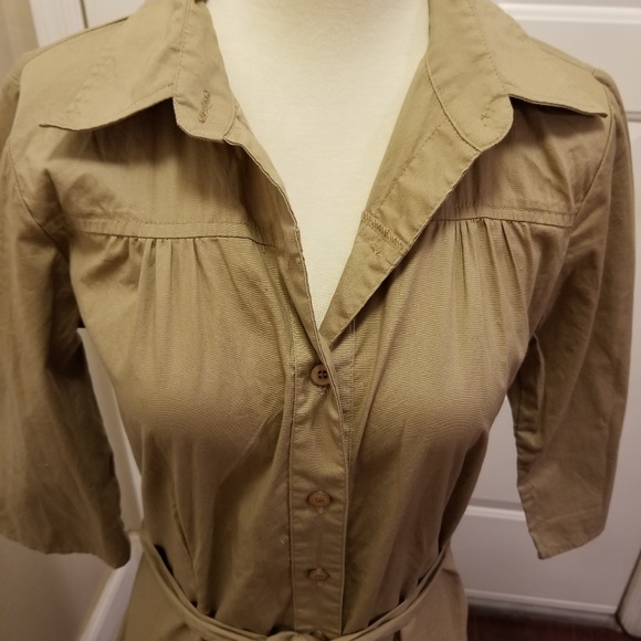 Tan 3/4 sleeve button up & tie collared dress. S - Picture 2 of 7